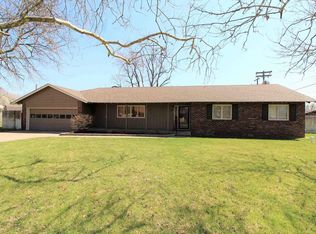 34 Tomahawk Rd, Hutchinson, KS 67502