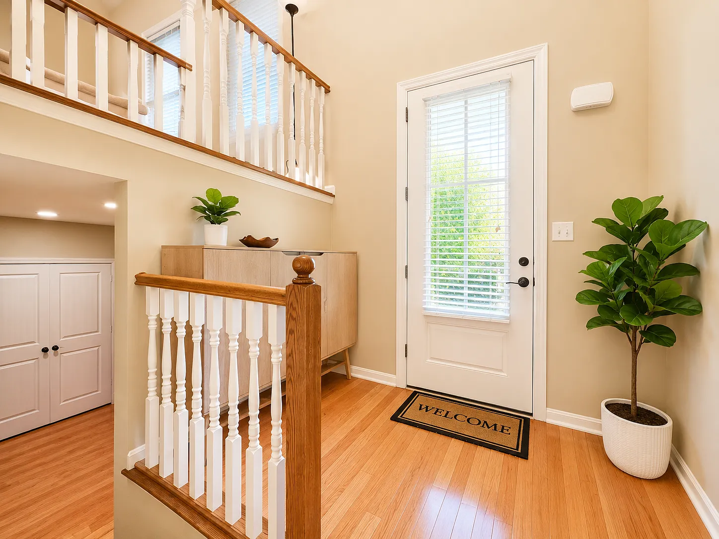 4 bed, 2.5 bath, 2416 sqft, $3,450 — Photo 3