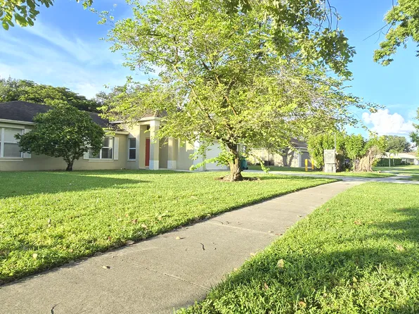 3161 Orange Grove Trl, Naples, FL 34120