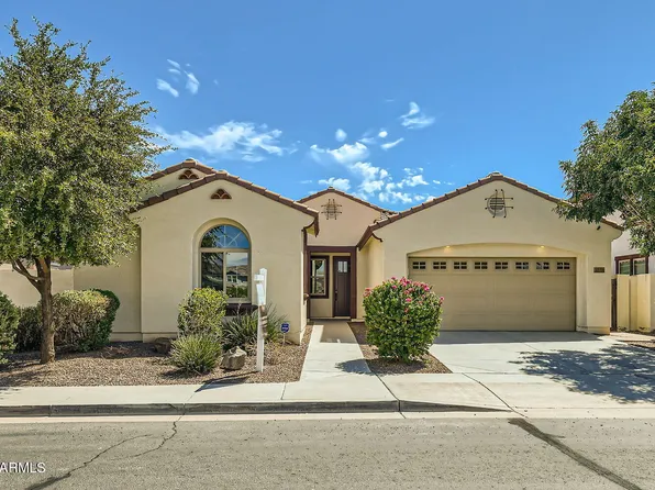 2855 E Quenton Street, Mesa, AZ 85213