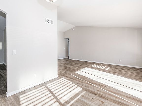 5th image of 5537 N 76th Dr