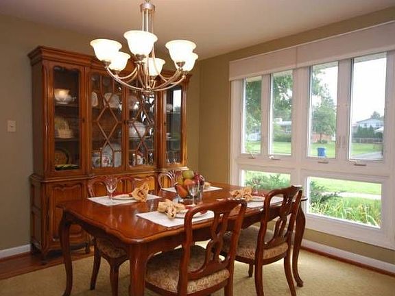 Dining Rm