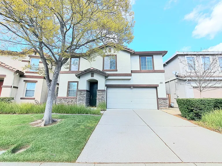 5090 Napa Shore Dr — Photo 1