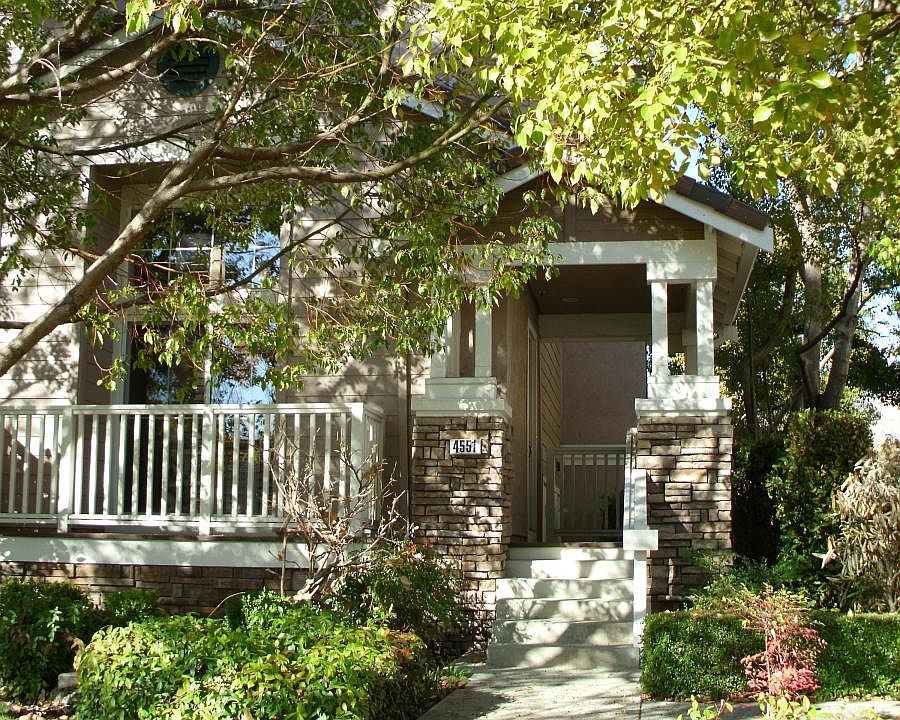 1st image of 4551 Mangrove Dr