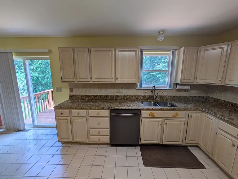 61 Basking Brook Ln — Photo 3