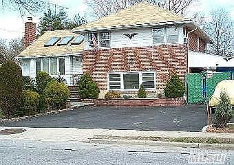 1st image of 330 Ellison Ave