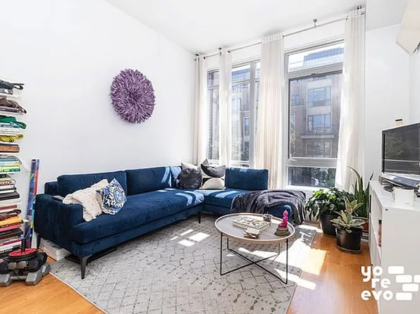 659 Bergen St #2B, Brooklyn, NY 11238