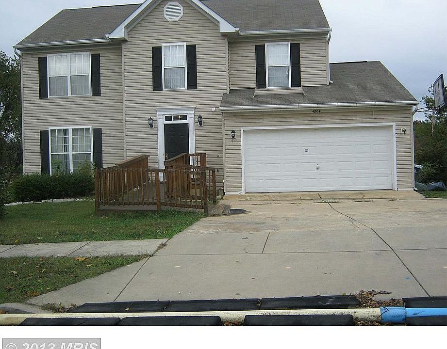 2nd image of 4804 Wickham Dr