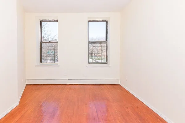 Rented by Rental Solutions Inc | media 19