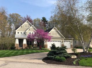 18108 Hidden Trail Dr, Spring Lake, MI 49456
