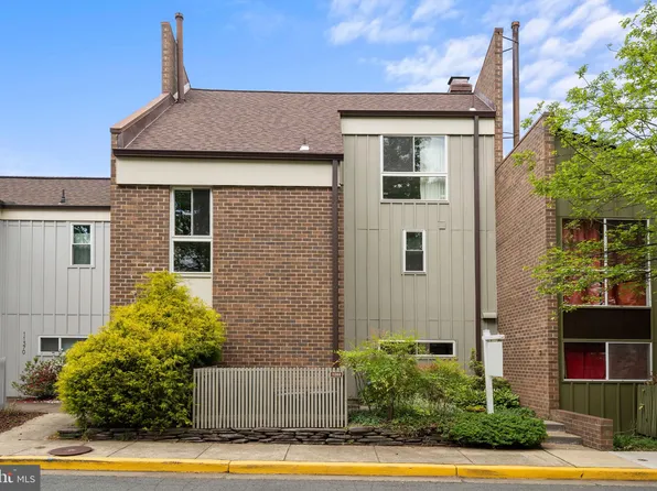 11368 Links Dr, Reston, VA 20190