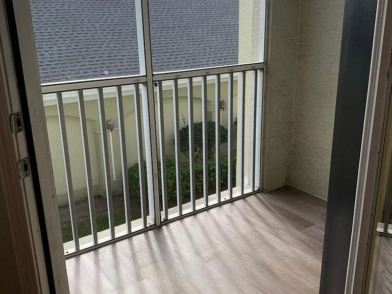 8290 Gate Pkwy W #910 — Photo 37