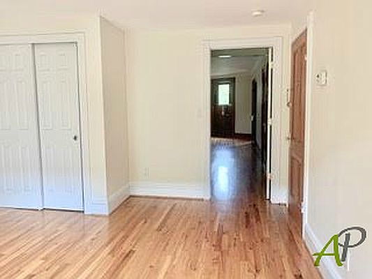 4th image of 204 Prospect Pl #3