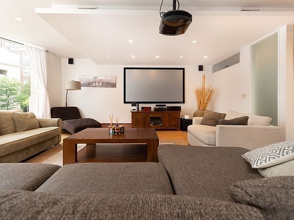 2nd image of 671-673 Boylston St #2