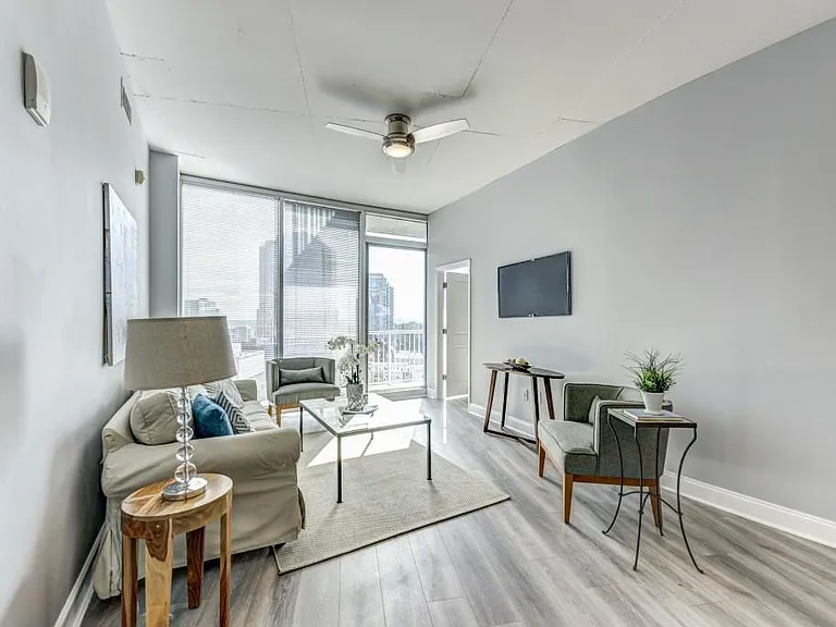950 W Peachtree St NW #1504 — Photo 7