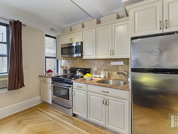 2nd image of 305 W 86th St #8C