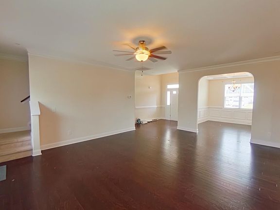 3rd image of 1540 Vergeland Dr