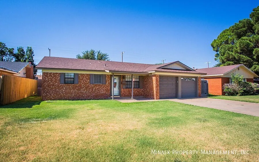 5523 17th Pl. — Photo 3