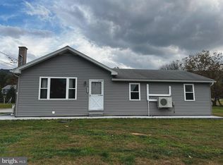8690 Route 25, Spring Glen, PA 17978