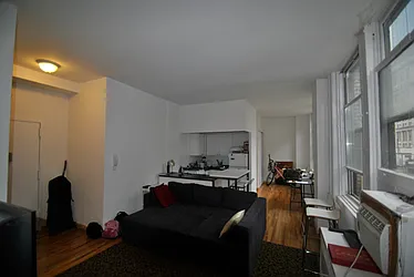 Rented by Niko International Brokerage