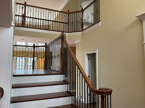 5th image of 11481 Whitesville Rd