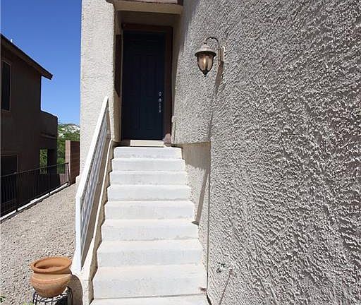 2nd image of 11271 Dahlia Grove St