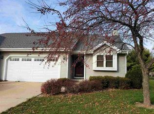 5858-5860 Woodland Dr, Waunakee, WI 53597