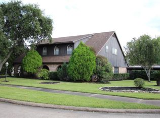 9810 Sageplum Dr, Houston, TX 77089