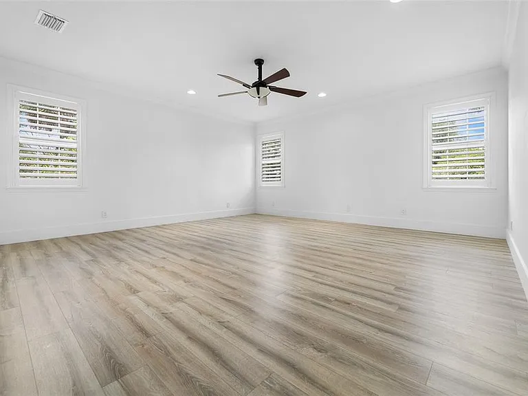 4802 W Beachway Dr — Photo 26