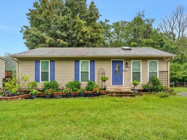 1140 Pedigo Ln, Vinton, VA 24179