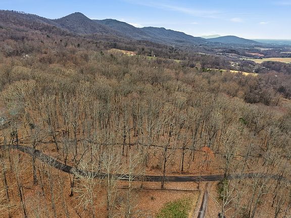 2nd image of 1419 Collier Loop