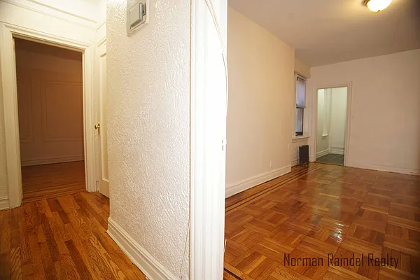 Rented by Norman Raindel, LREB | media 8