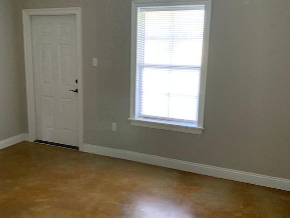 3rd image of 5945 Nobie Ln