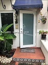 Majorca Ave — Photo 1