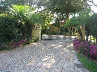 10650 SW 67th Ct, Pinecrest, FL 33156