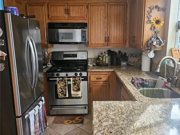 26903 Rainbow Glen Dr, Canyon Country, CA 91351