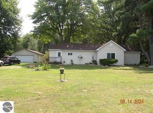 9220 E Pickard Rd, Mount Pleasant, MI 48858
