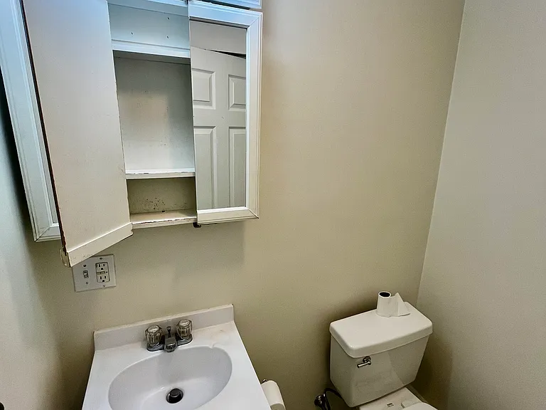 108 Myrtle St #3 — Photo 9