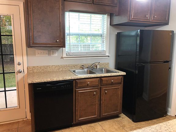 4th image of 105 Senah Dr