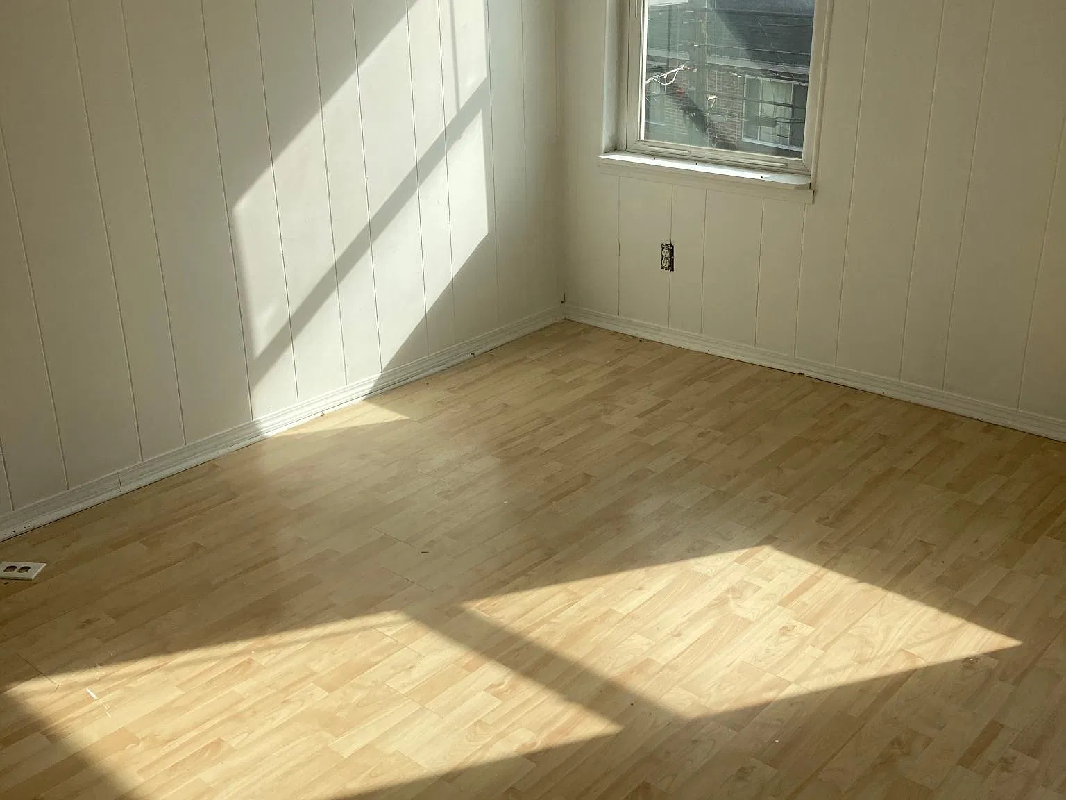 70 Wyoming St — Photo 2