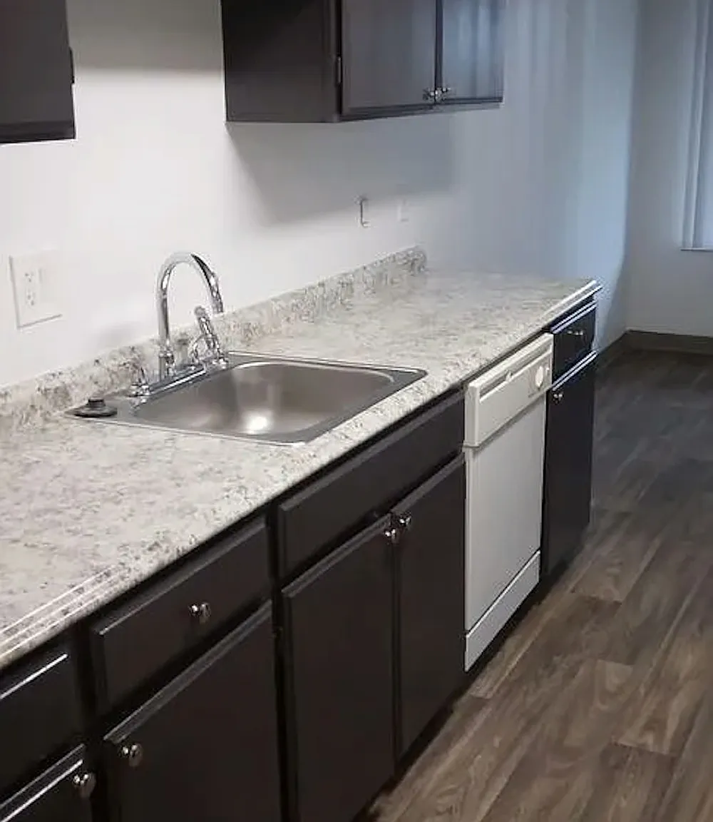 Forest View Apartments — Photo 1