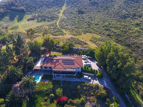 11330 Crazy Horse Dr, Lakeside, CA 92040
