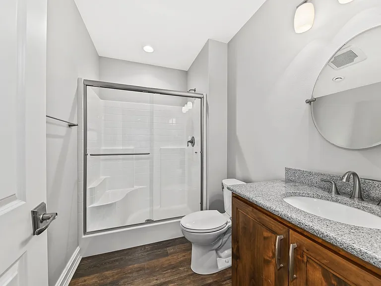1626 Twisted Oak Ct — Photo 35