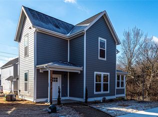1003 N Laramie Hts, Fayetteville, AR 72704