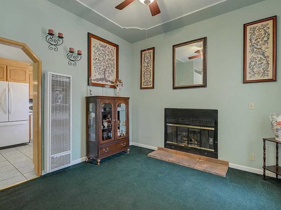 3rd image of 231 Morse Ave