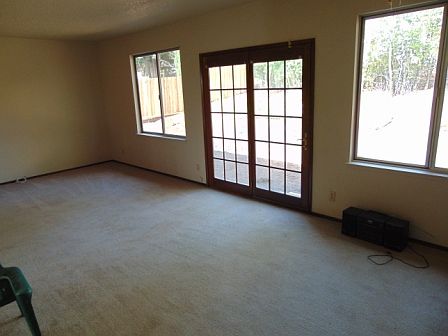 3rd image of 310 Apple Blossom Dr