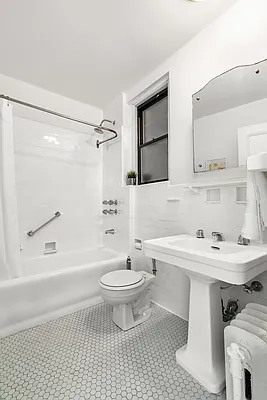 Sold by R New York | media 5