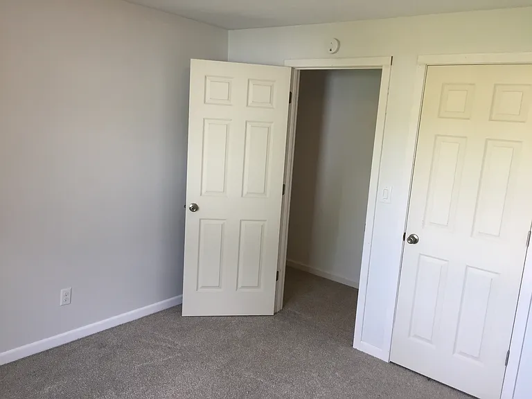 1217 E Indiana Ave — Photo 14