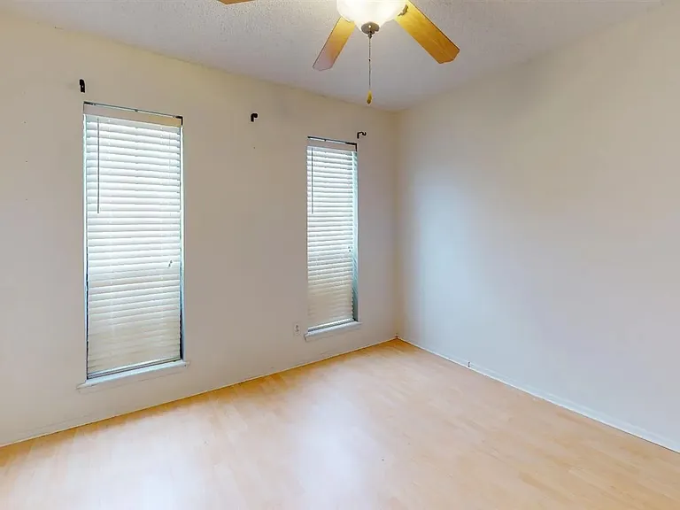 6204 Polly Dr — Photo 18