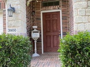 3900 Hollow Lake Rd, Roanoke, TX 76262